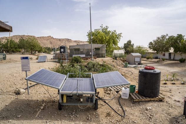 photo of a mobile water pump operated by solar energy